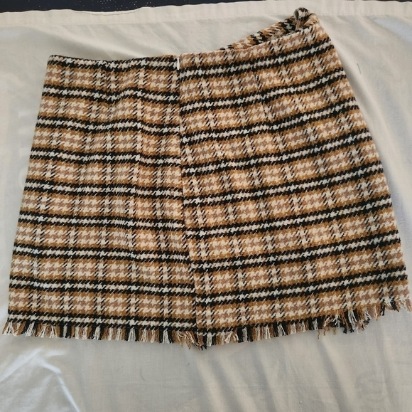 Shein Curve Skirt With Zip Up Size OXL - Picture 1 of 6